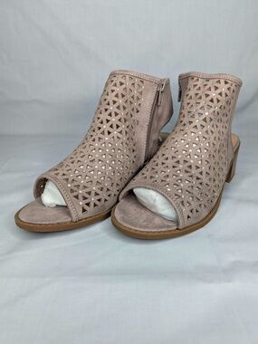 SO Jayna Memory Foam Taupe Open Toe Booties Girls4/Women6 Rhinestone Block Heel